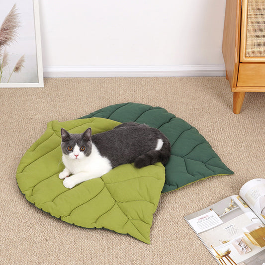 Leaf Shape Soft Dog Blanket